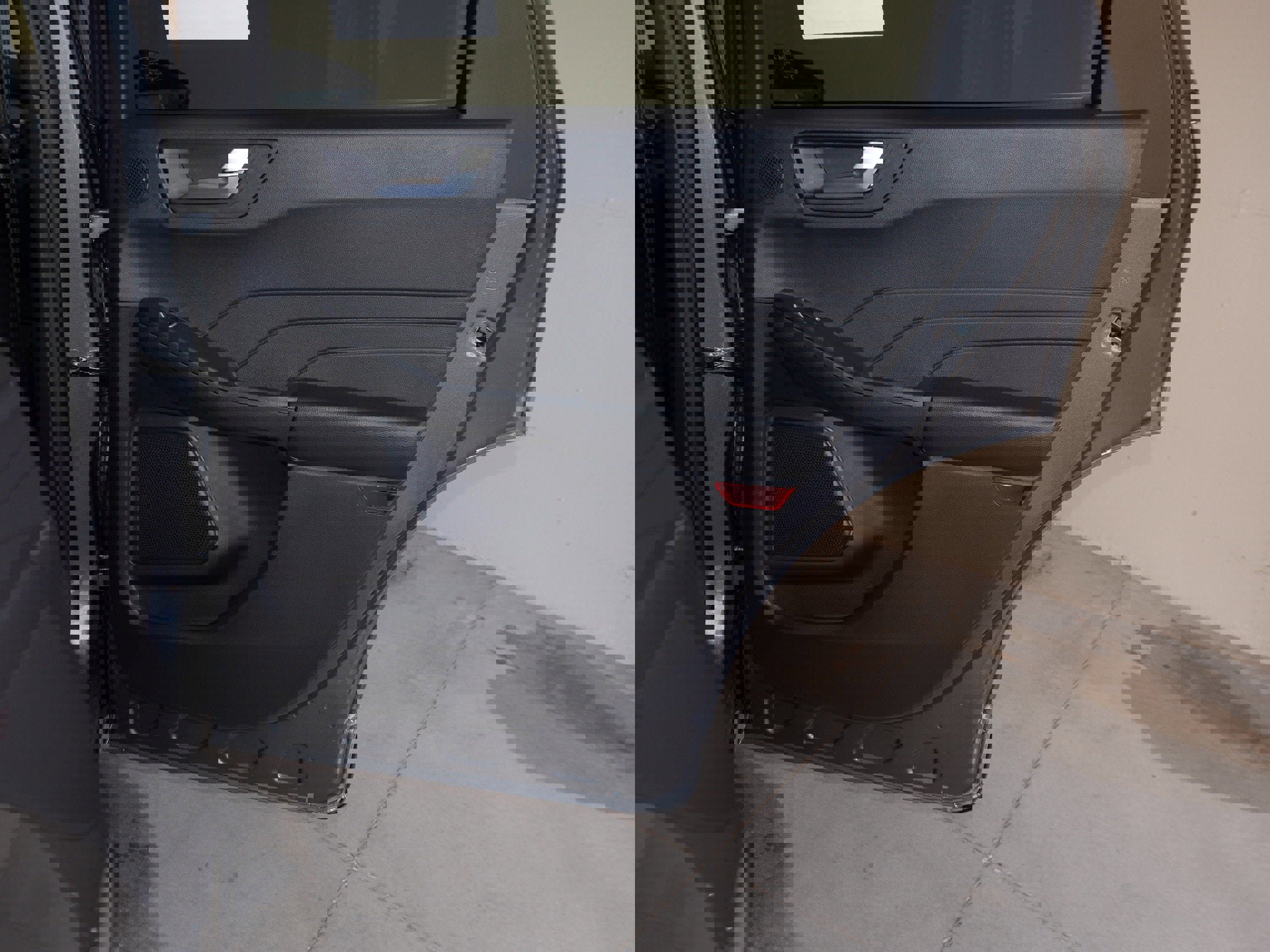 New 2025 Ford Escape SE w/ PHEV Premium Package image 45