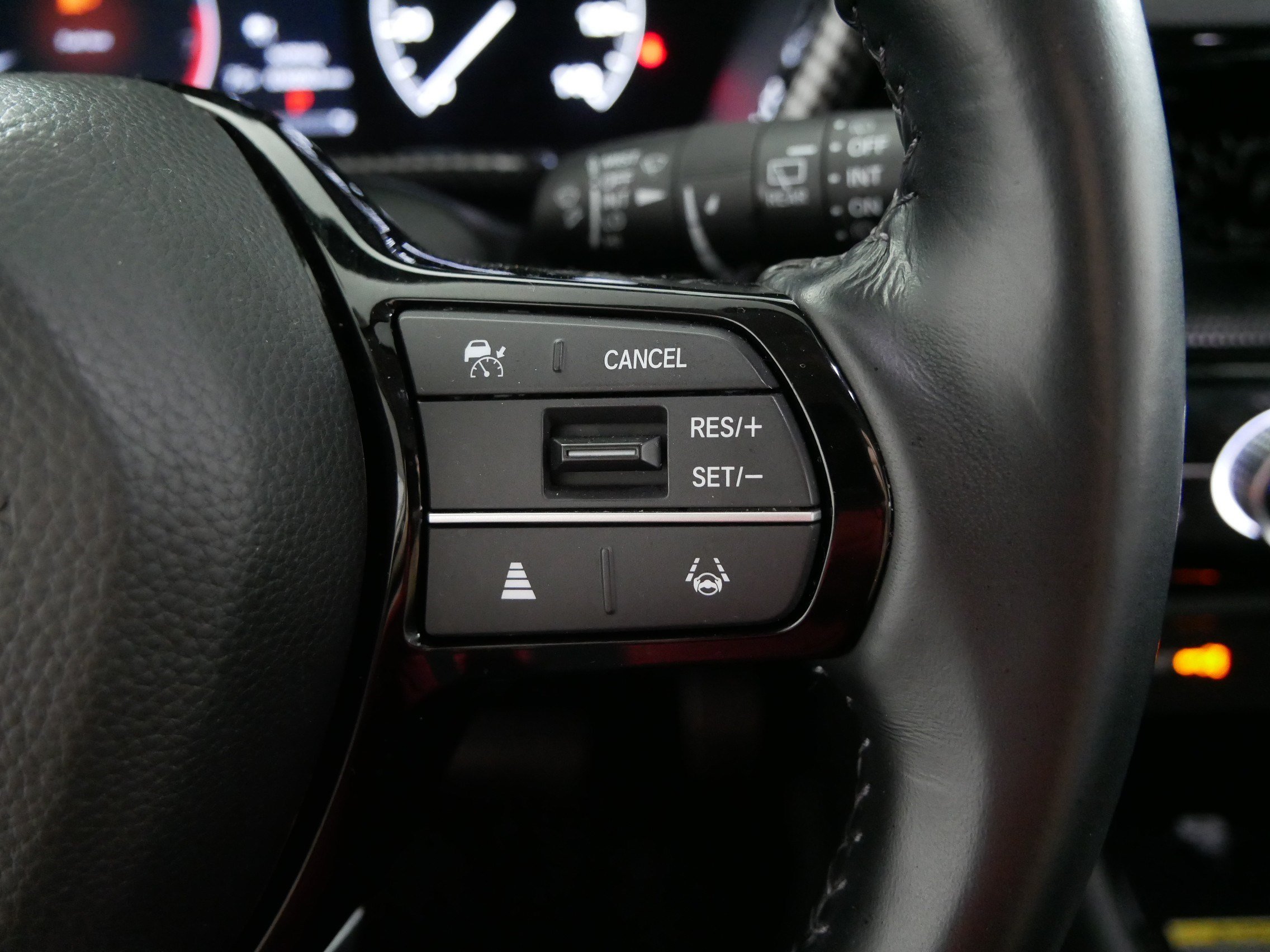 Used 2025 Honda CR-V EX-L image 28