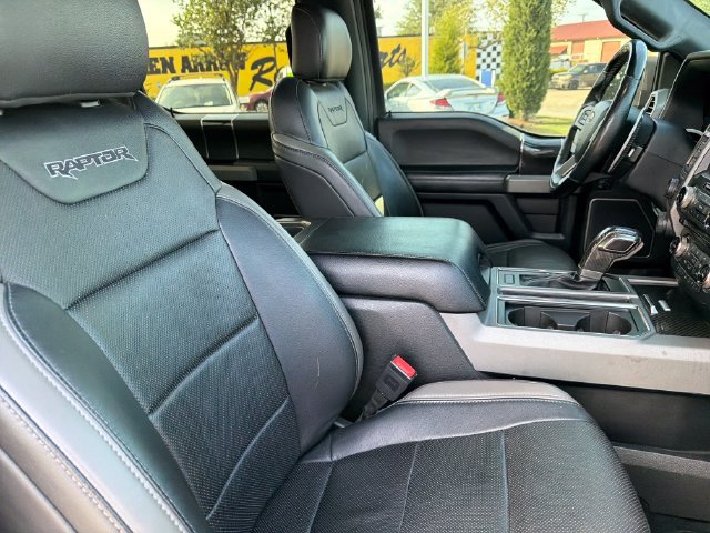 Used 2018 Ford F150 Raptor w/ Equipment Group 802A Luxury AWD/4WD image 26