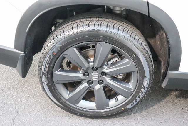 Used 2024 Honda Pilot Sport image 8