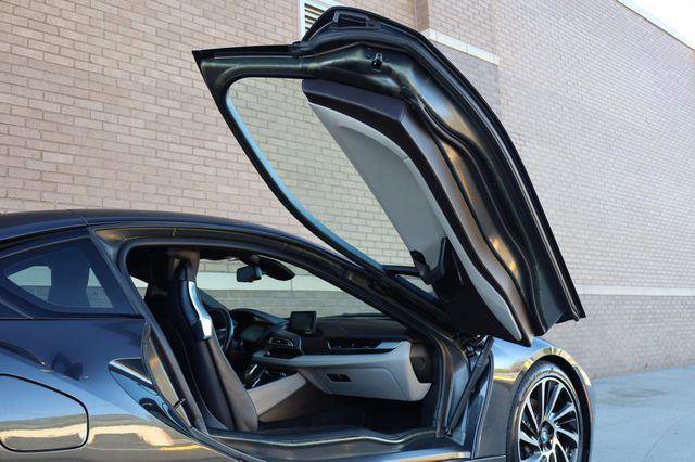 Used 2014 BMW i8 image 19
