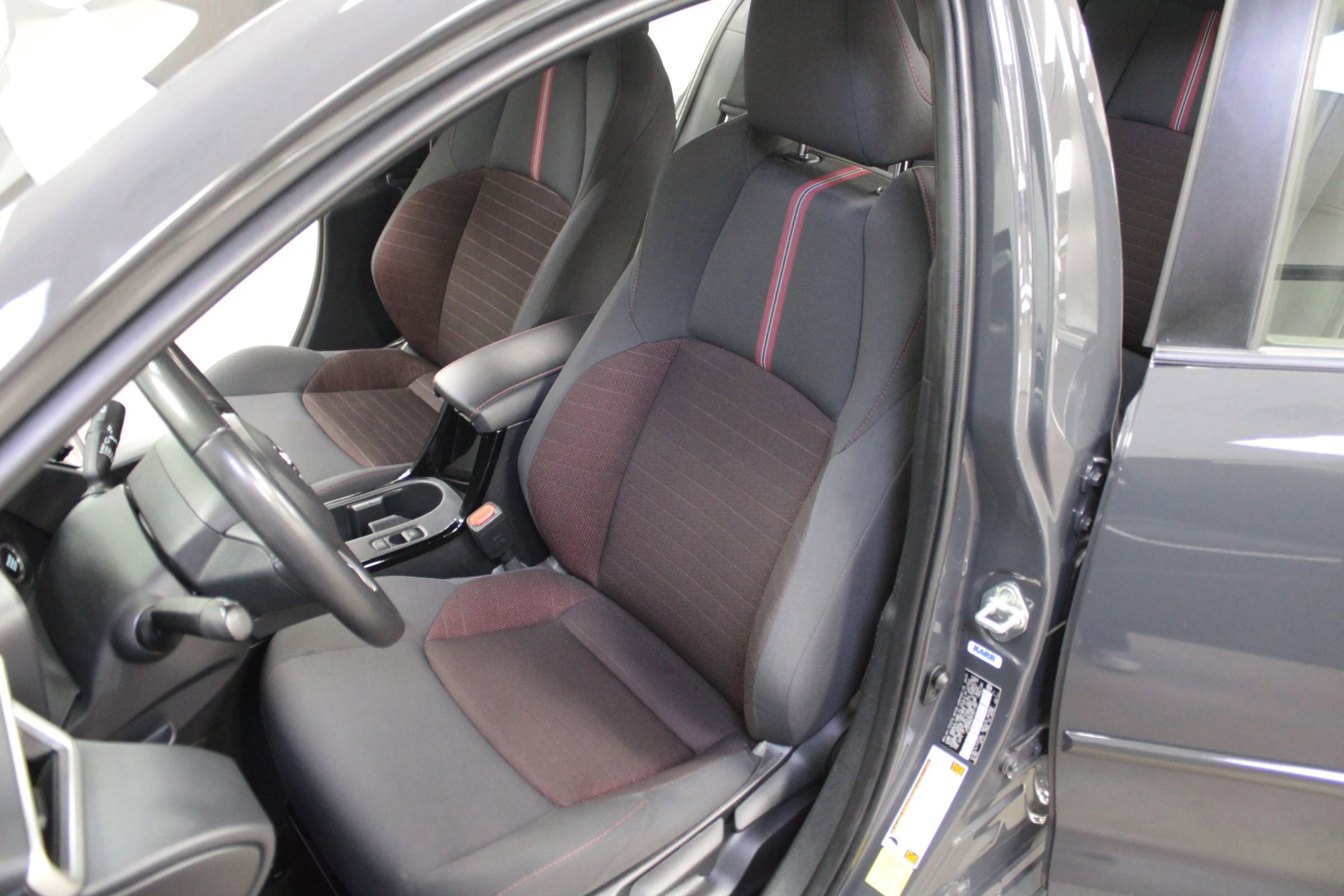 Used 2023 Toyota Corolla SE image 10