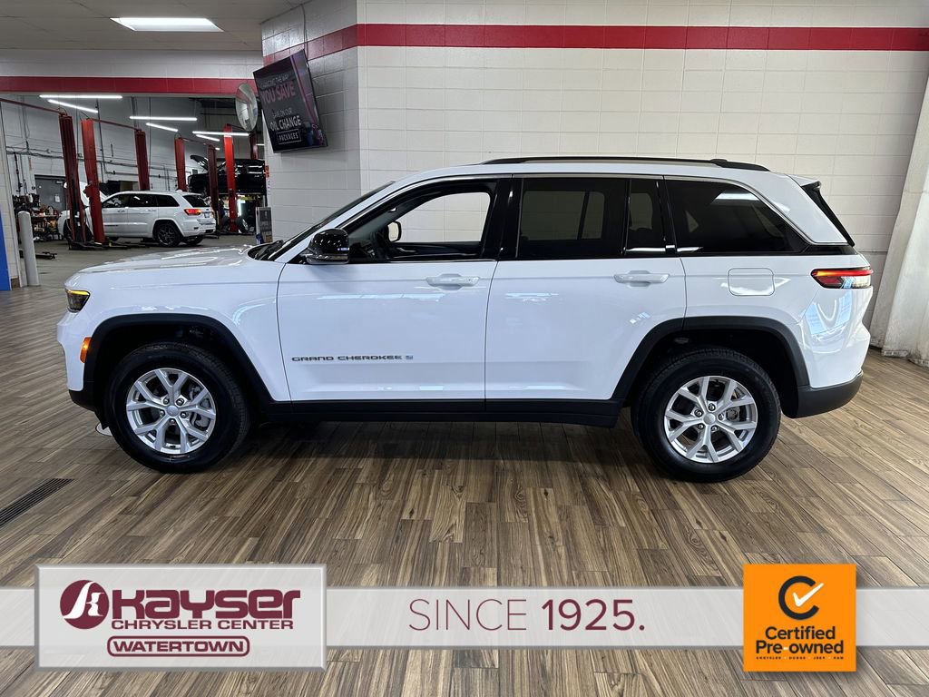 Certified 2023 Jeep Grand Cherokee Limited w/ Trailer Tow Prep Group (B) image 2