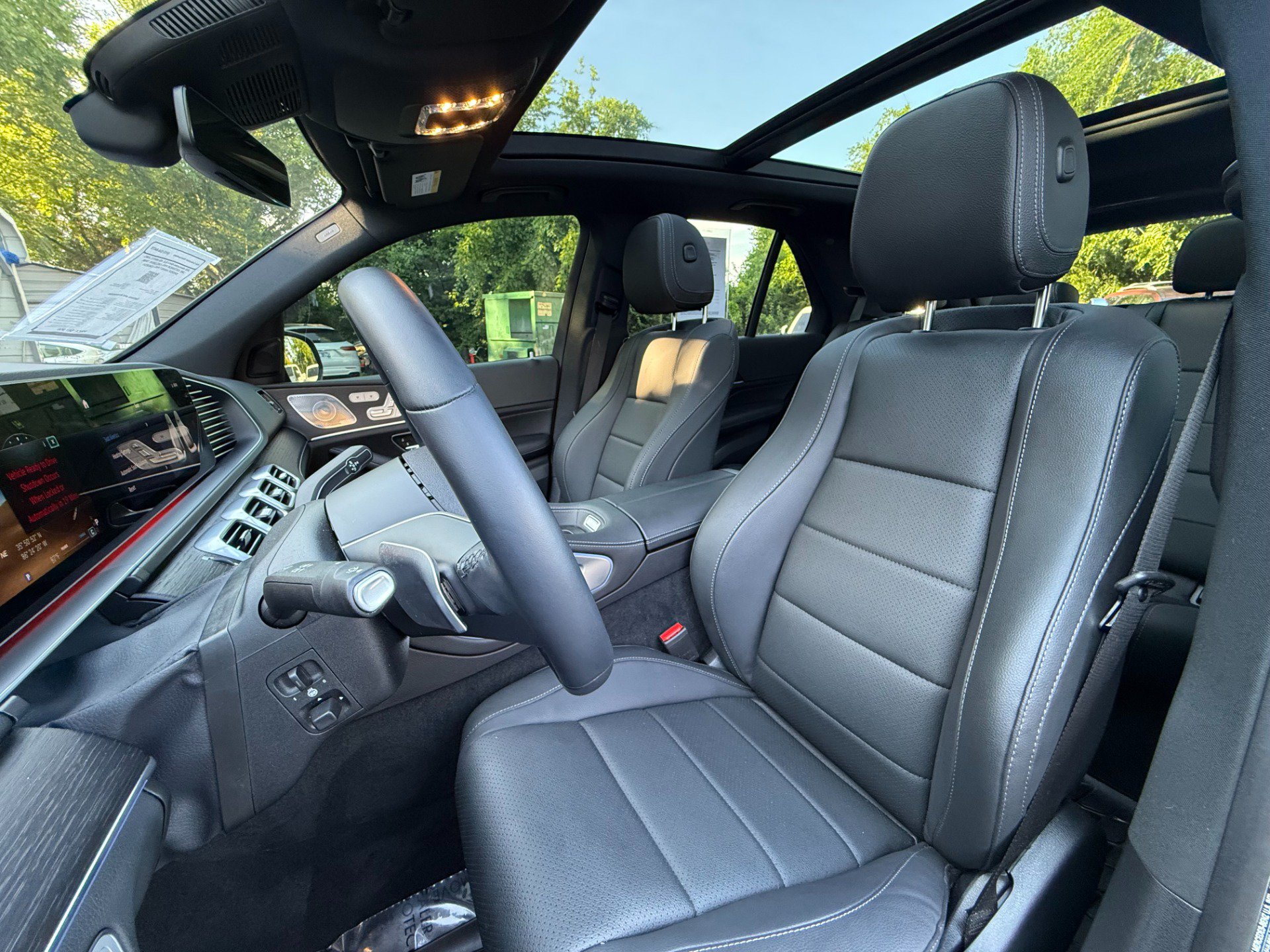 Used 2025 Mercedes-Benz GLE 450 4MATIC image 10