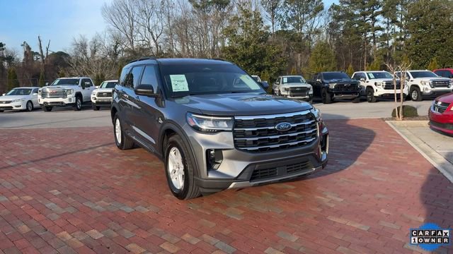 Used 2025 Ford Explorer Active w/ Active Comfort Package image 5