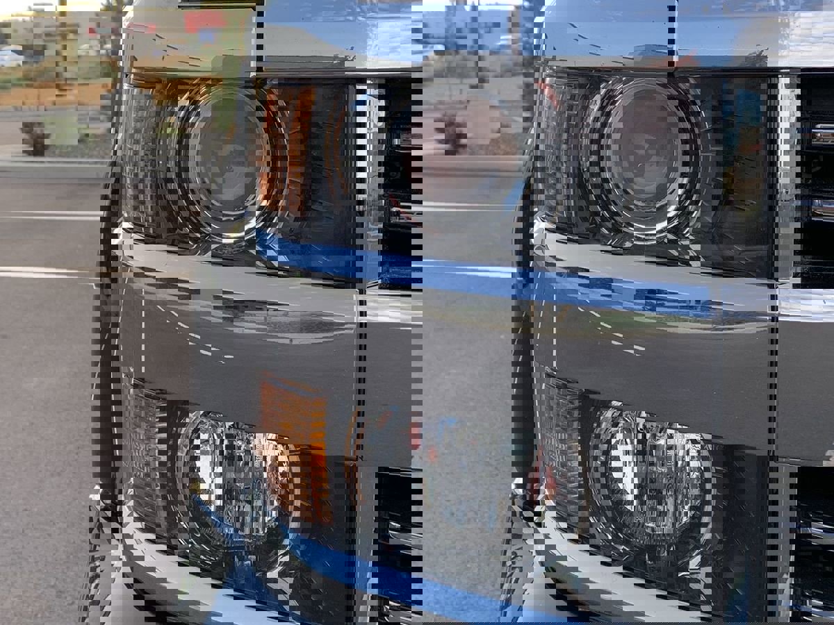 Used 2015 Chevrolet Silverado 3500 High Country image 9