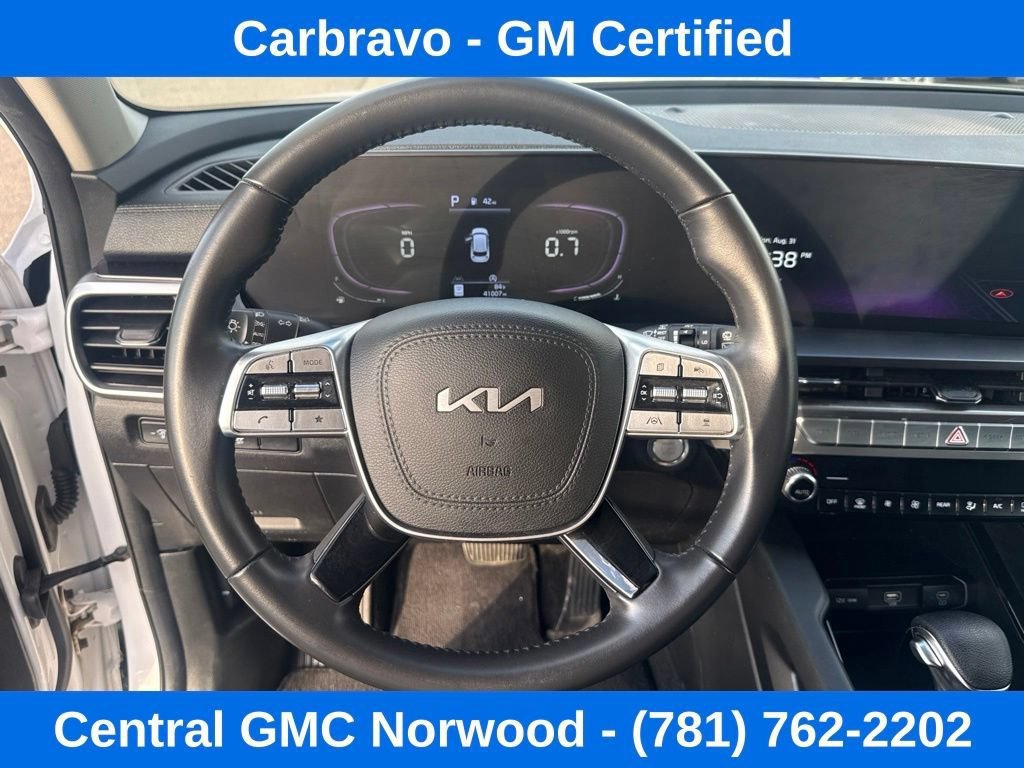 Used 2023 Kia Telluride LX AWD/4WD image 13