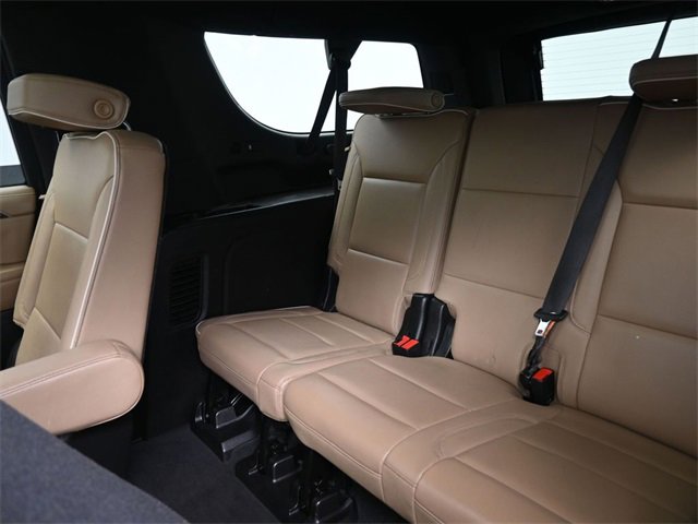 Used 2021 Chevrolet Suburban Premier w/ Premium Package image 26