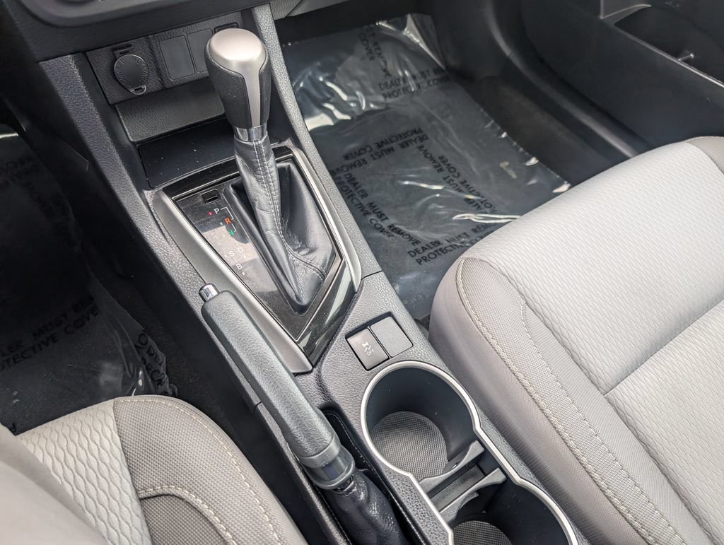 Used 2016 Toyota Corolla LE FWD image 19