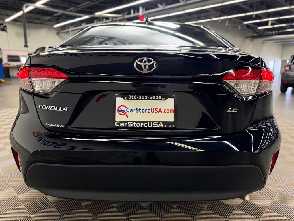 Used 2025 Toyota Corolla LE FWD image 6