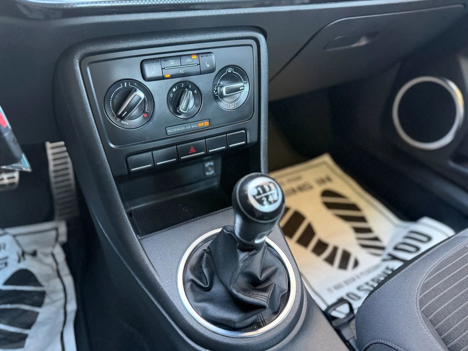 Used 2012 Volkswagen Beetle 2.0T image 22