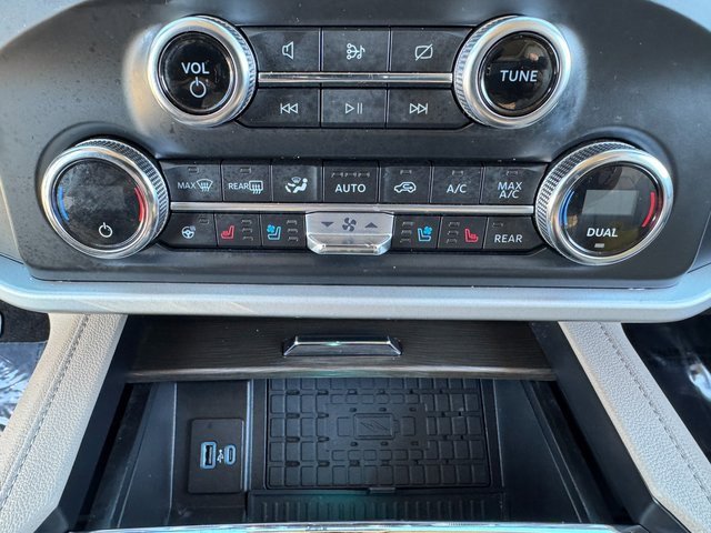 Used 2022 Ford Expedition Max Limited image 30