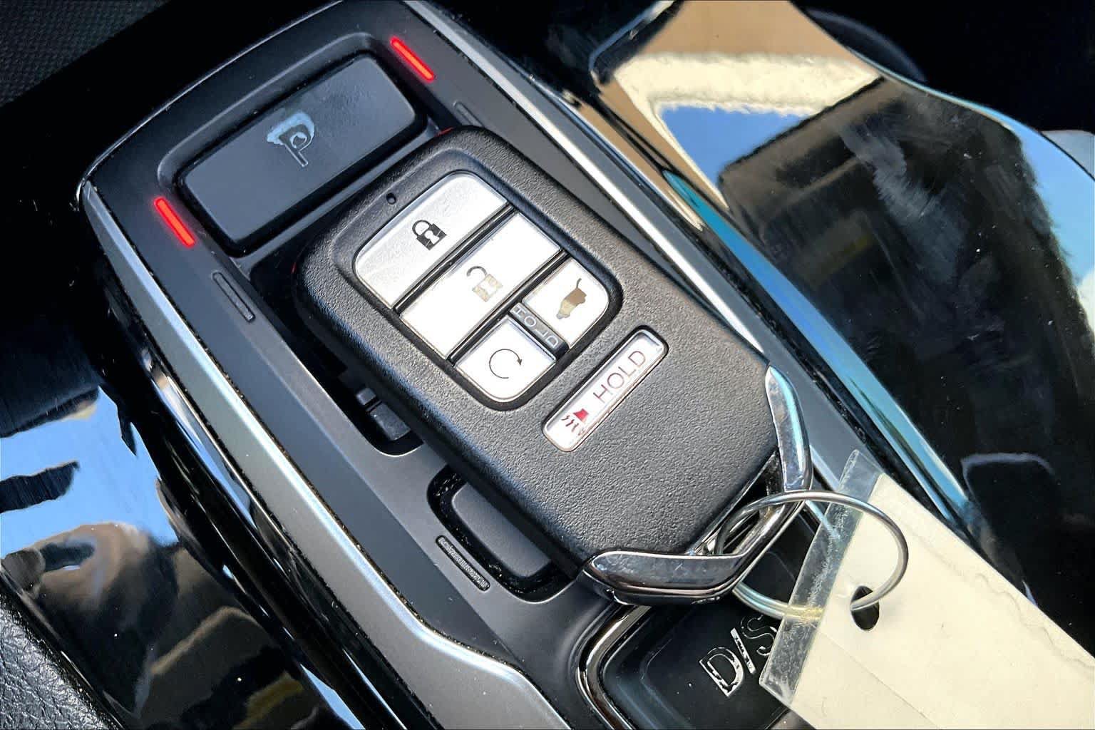 Used 2019 Honda Pilot Touring image 15