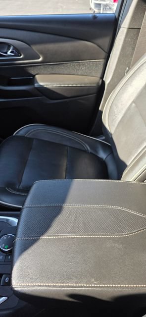 Used 2023 Chevrolet Traverse Premier AWD/4WD image 26