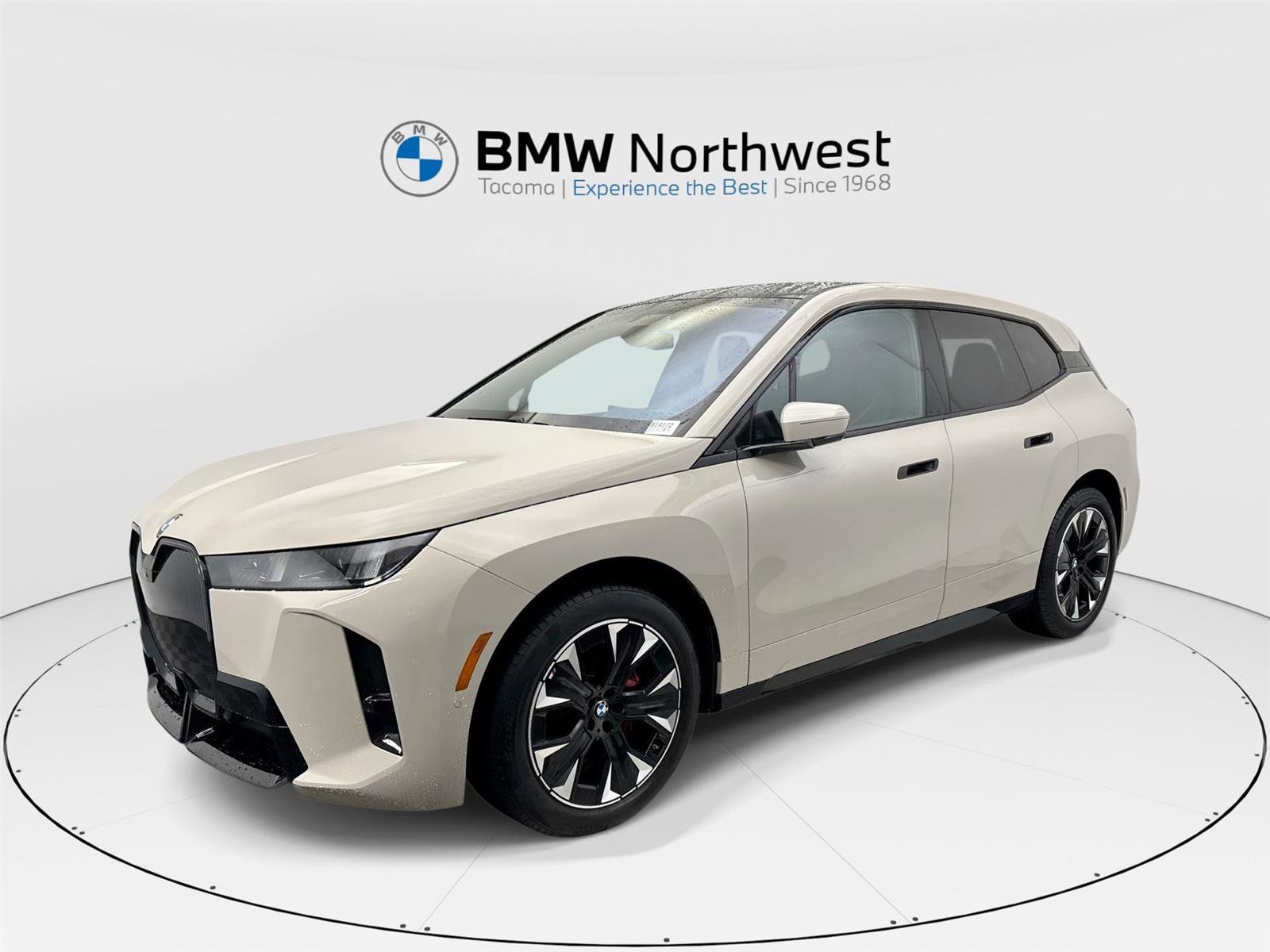 Used 2026 BMW iX xDrive60 w/ M Sport Package image 1