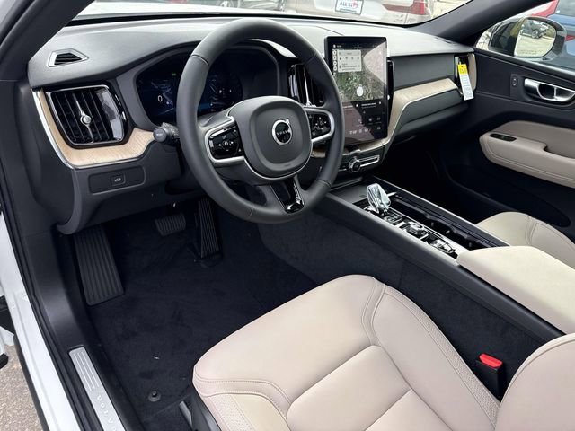 New 2026 Volvo XC60 B5 Plus w/ Climate Package image 23