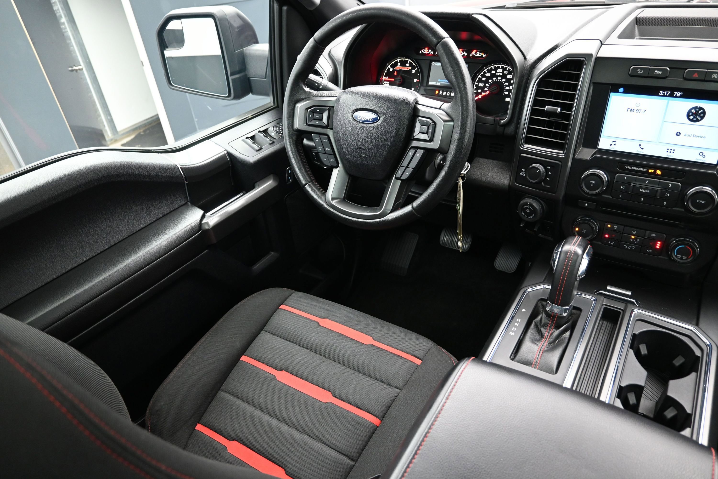 Used 2017 Ford F150 XLT w/ Equipment Group 302A Luxury AWD/4WD image 23