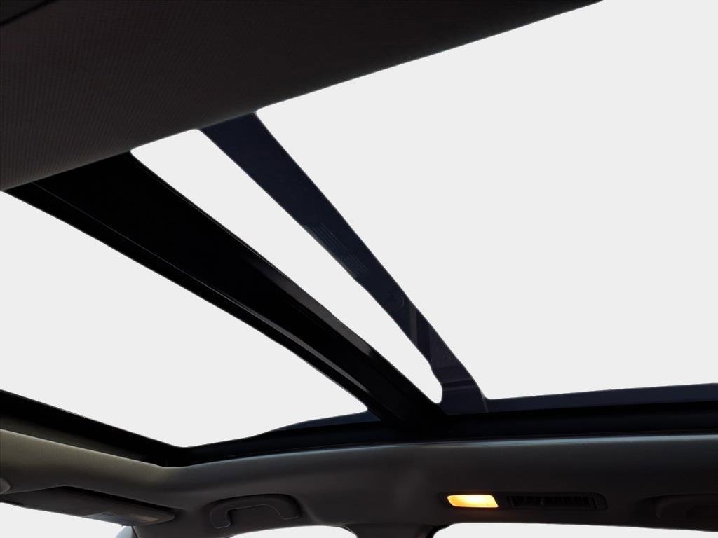 Used 2023 Subaru Ascent Limited w/ Technology Package image 12