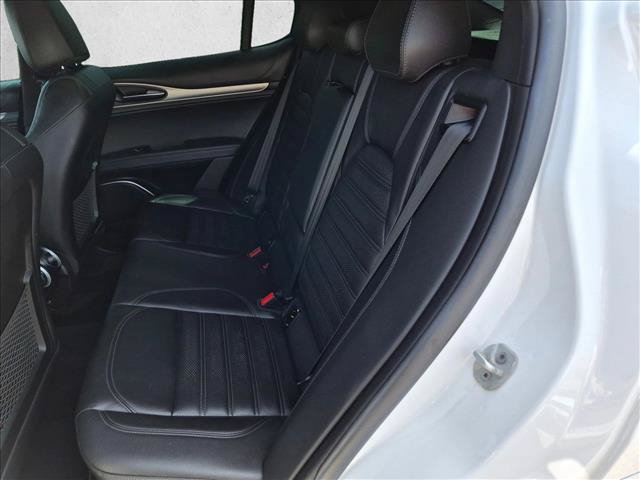 Used 2022 Alfa Romeo Stelvio Veloce AWD/4WD image 21