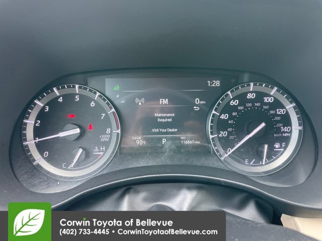 Used 2020 Toyota Highlander XLE AWD/4WD image 17