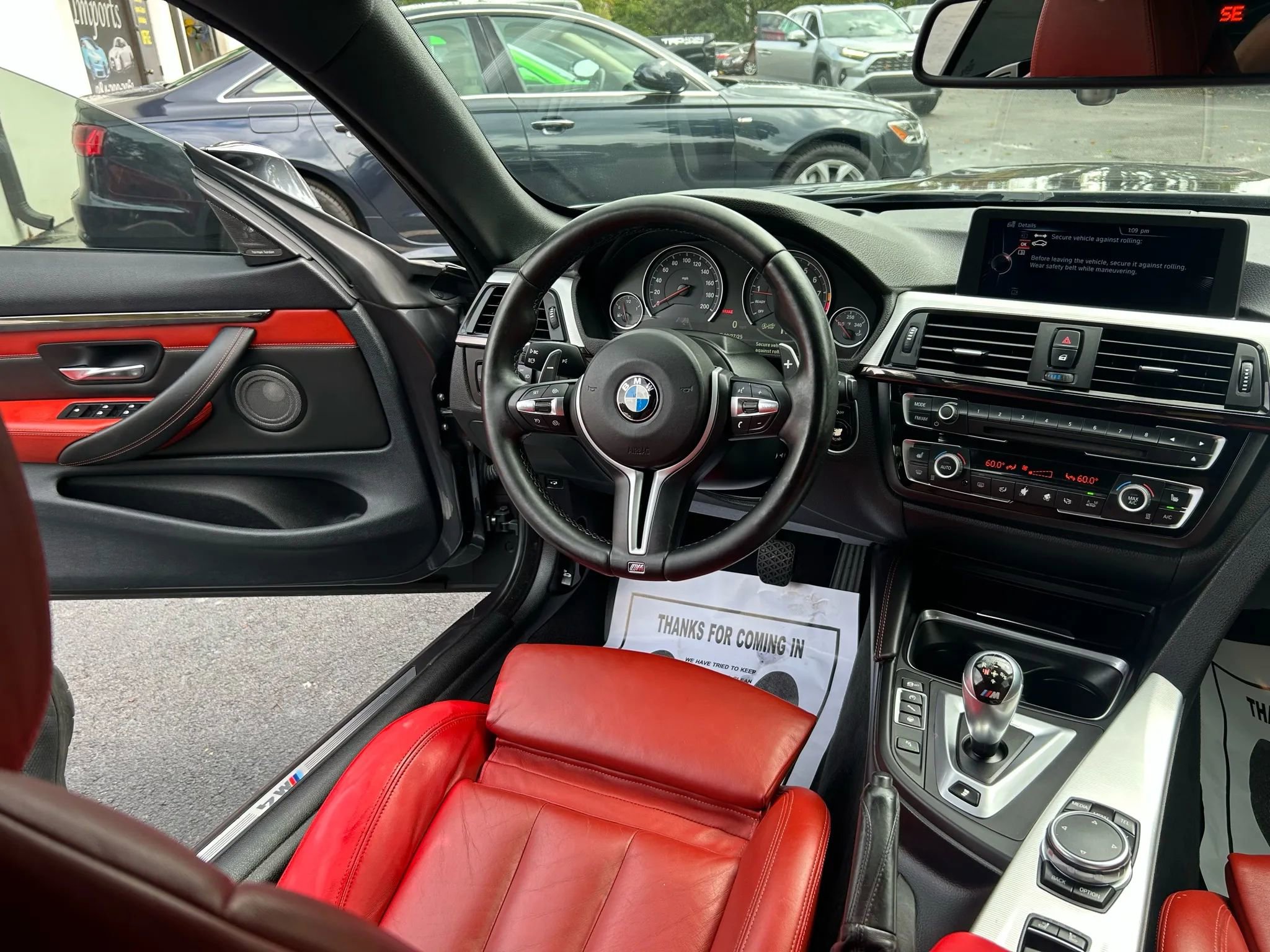 Used 2015 BMW M4 Convertible image 28