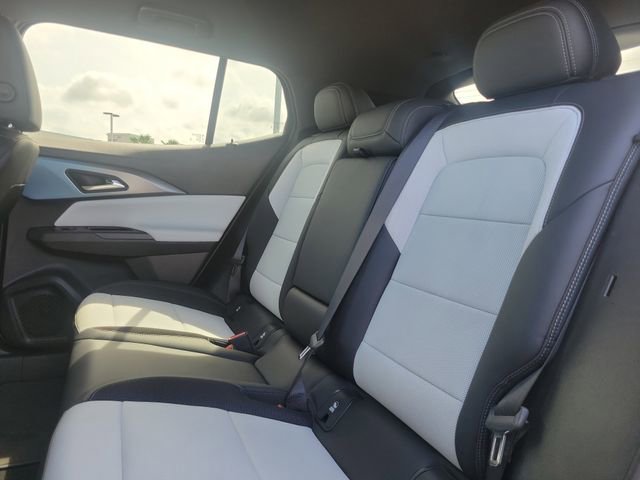 Used 2025 Chevrolet Equinox EV LT FWD image 19
