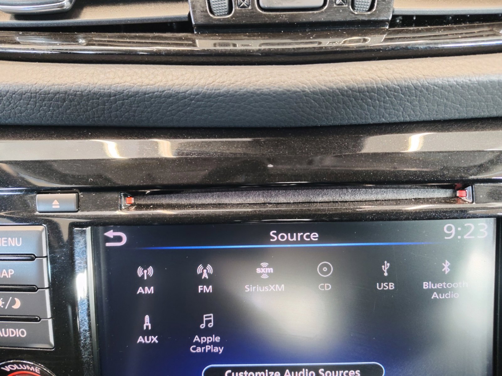 Used 2022 Nissan Rogue Sport SL w/ Premium Package image 37