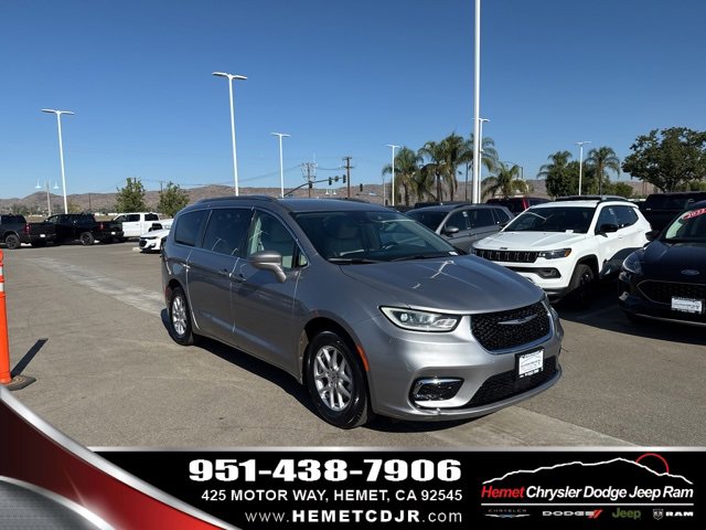 Used 2021 Chrysler Pacifica Touring-L