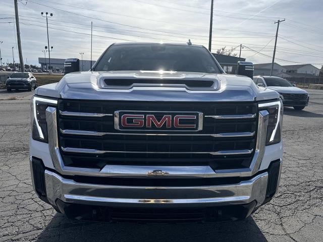 Used 2025 GMC Sierra 2500 SLT AWD/4WD image 2
