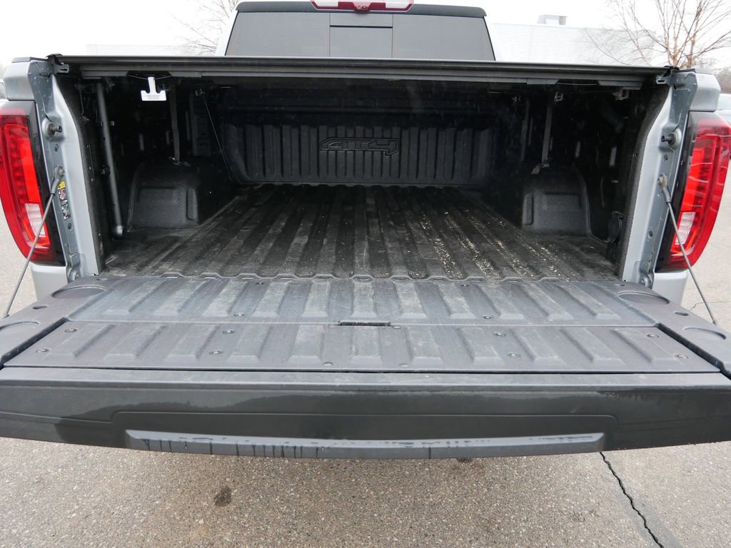 Used 2024 GMC Sierra 1500 AT4 w/ Technology Package AWD/4WD image 14