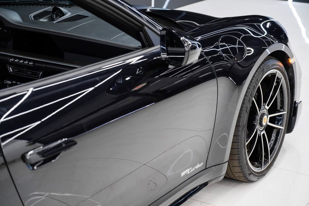 Used 2022 Porsche 911 Turbo image 11