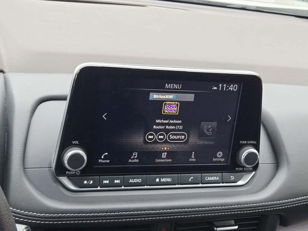 Used 2023 Nissan Rogue SV image 23