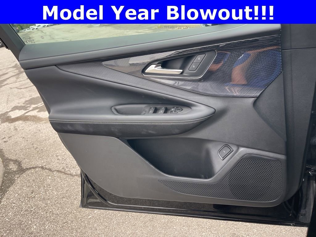 New 2024 Chevrolet Blazer EV LT image 9