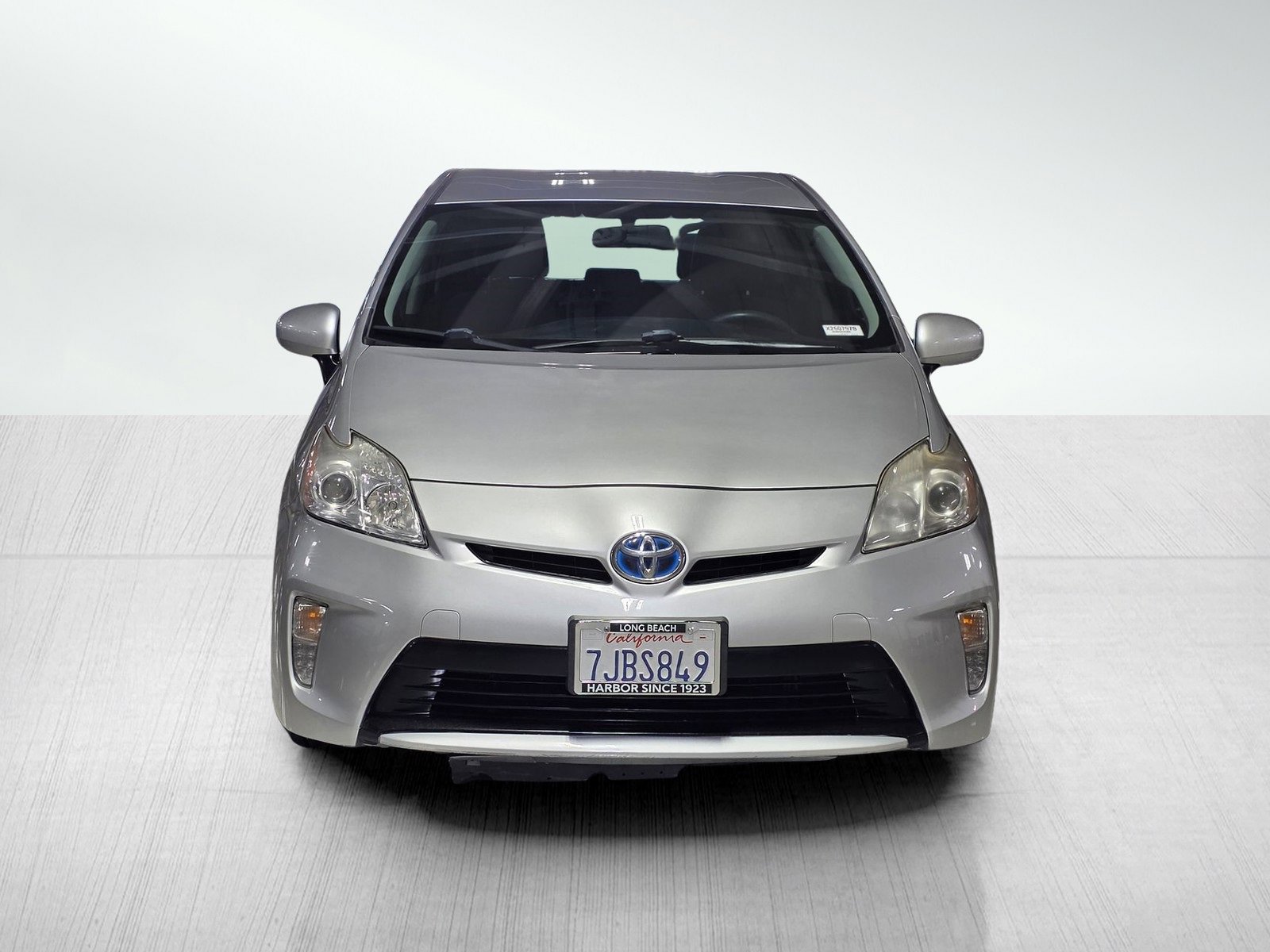 Used 2015 Toyota Prius Two image 2