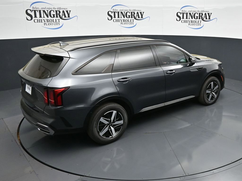 Used 2023 Kia Sorento EX image 15