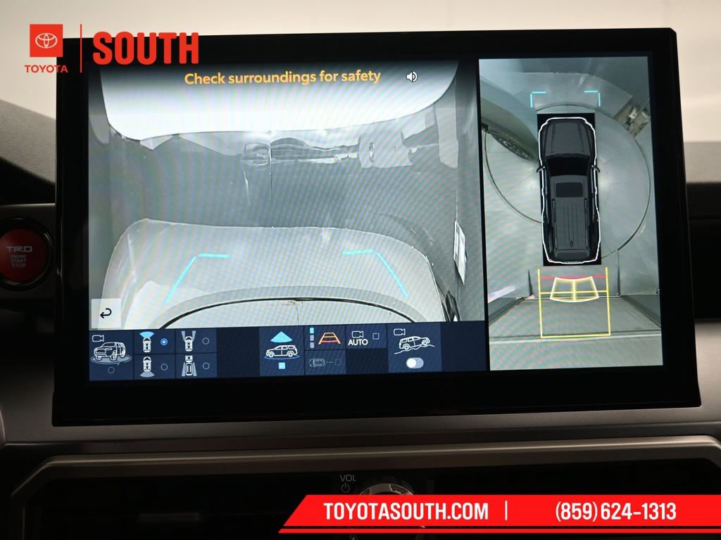 Used 2025 Toyota 4Runner TRD Off-Road Premium image 18