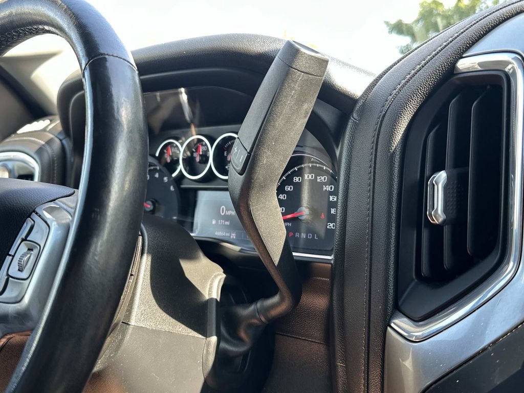 Used 2021 Chevrolet Silverado 1500 LT w/ Bed Protection Package AWD/4WD image 32