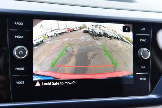 Certified 2023 Volkswagen Taos SE w/ Panoramic Sunroof Package image 13