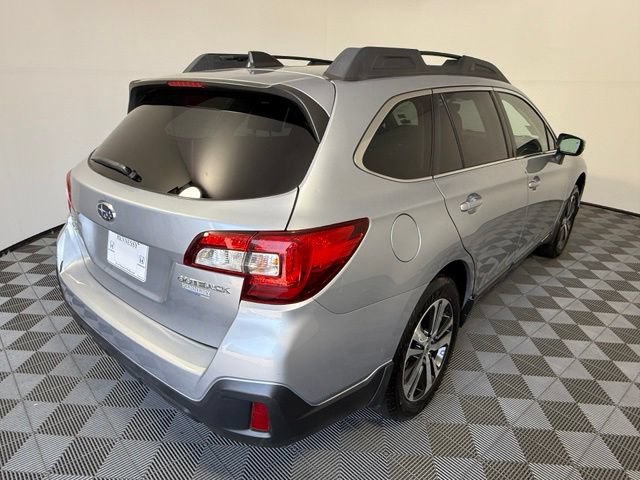 Used 2019 Subaru Outback 2.5i Limited AWD/4WD image 6