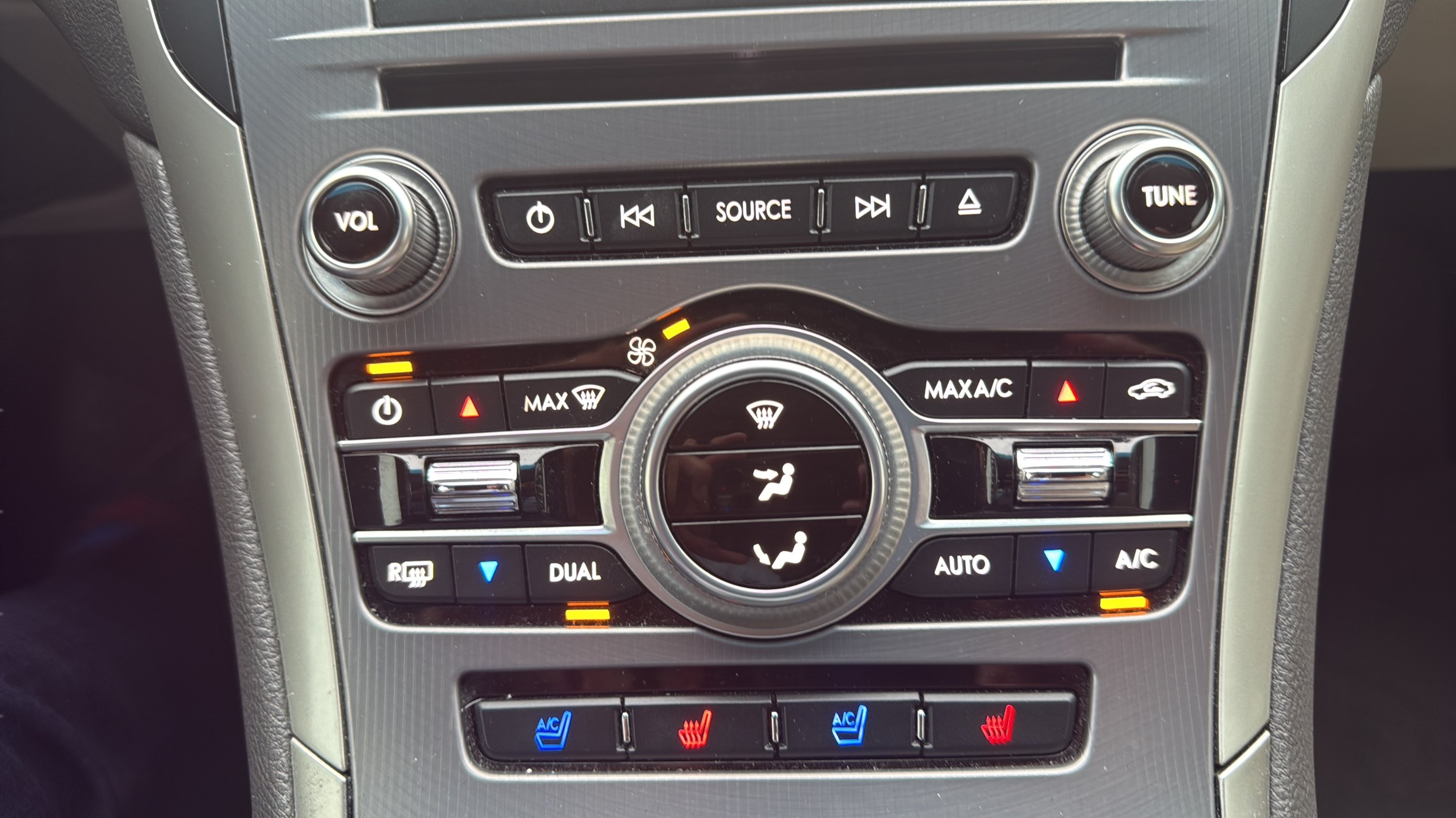 Used 2017 Lincoln MKZ Reserve FWD image 18
