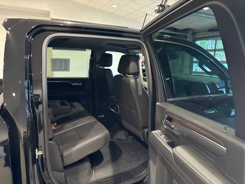 Used 2025 GMC Sierra 2500 SLT w/ SLT Premium Package AWD/4WD image 14