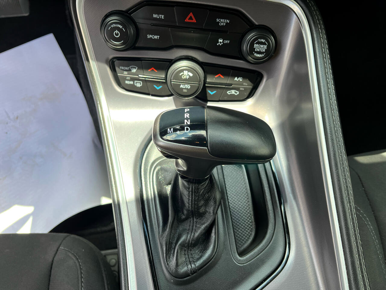Used 2019 Dodge Challenger SXT image 13