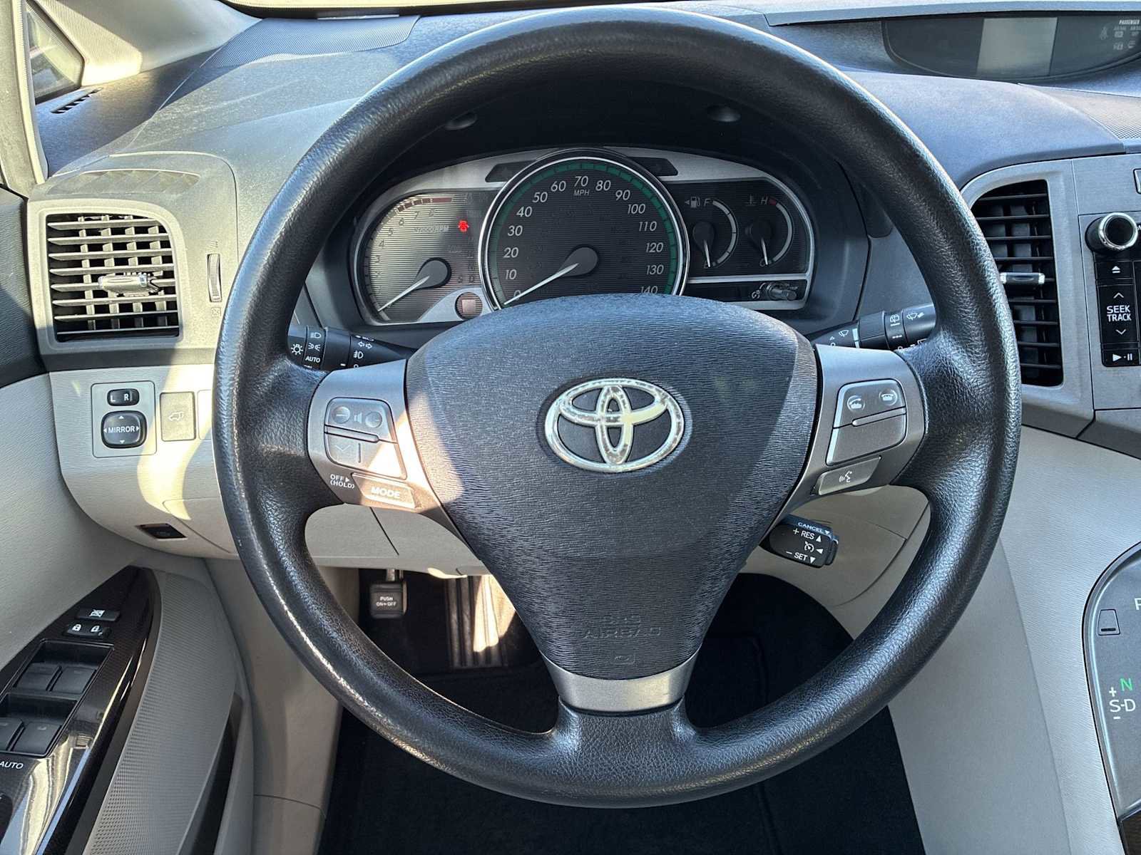 Used 2010 Toyota Venza AWD image 11