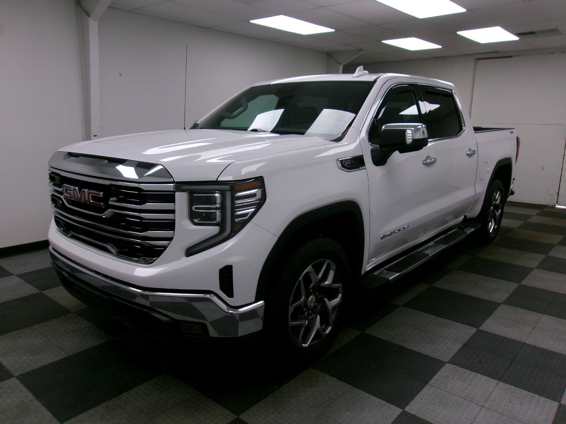 Used 2023 GMC Sierra 1500 SLT w/ SLT Premium Package