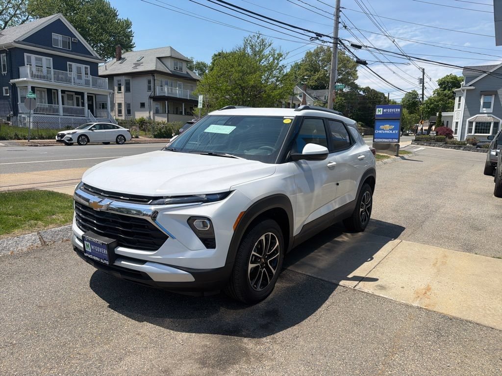 New 2026 Chevrolet TrailBlazer LT w/ LT Cold Weather Package AWD/4WD image 1
