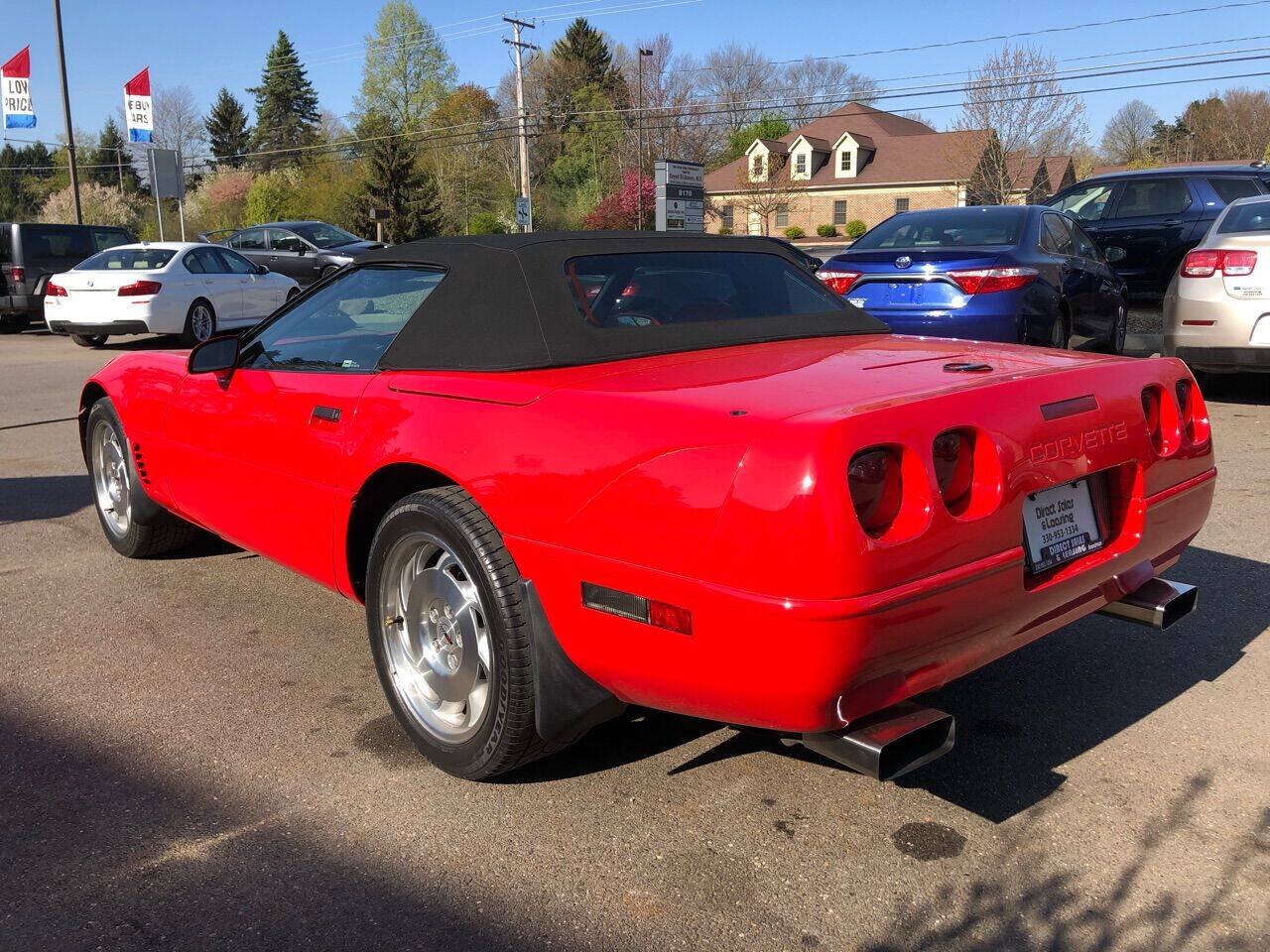Used 1995 Chevrolet Corvette Convertible RWD image 4