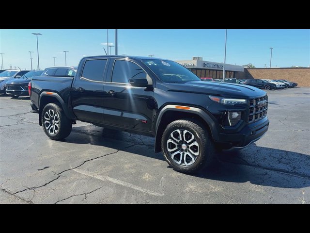 Certified 2024 GMC Canyon AT4 w/ AT4 Premium Package AWD/4WD image 2