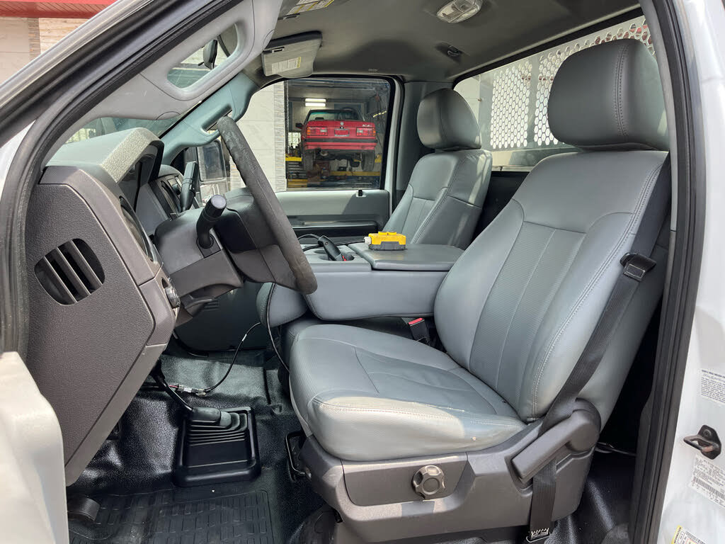 Used 2012 Ford F350 XL w/ Snow Plow Prep Pkg AWD/4WD image 18