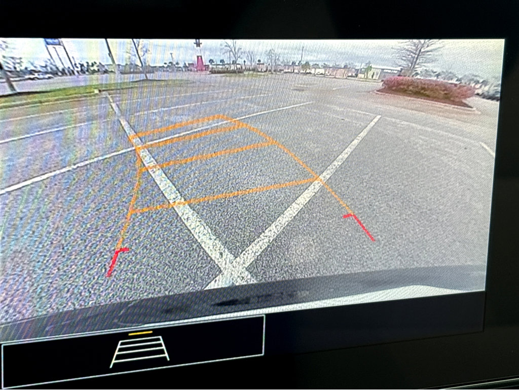 Used 2026 Chevrolet Trax RS w/ Sunroof Package image 26