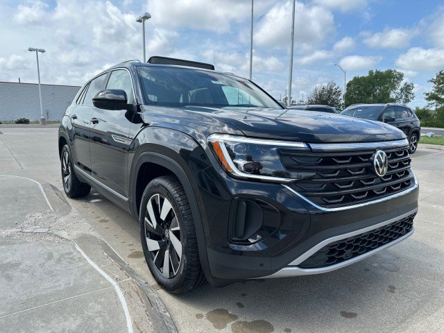 New 2025 Volkswagen Atlas Cross Sport SEL image 4